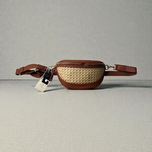 Universal Thread Tan and Cream Belt Bag
